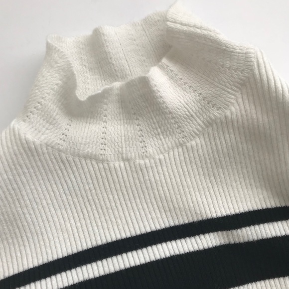 1 LEFTβͺοΈHP2xβͺοΈQ2 sweater. - Picture 4 of 5